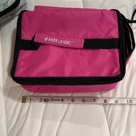 Hotlogic Lunch box. Choose Pink or Mint - Picture 2 of 9